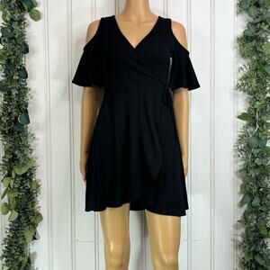 Sunday Stevens Mini Dress Women SMALL Black Cold Shoulder Casual Ribbed Wrap